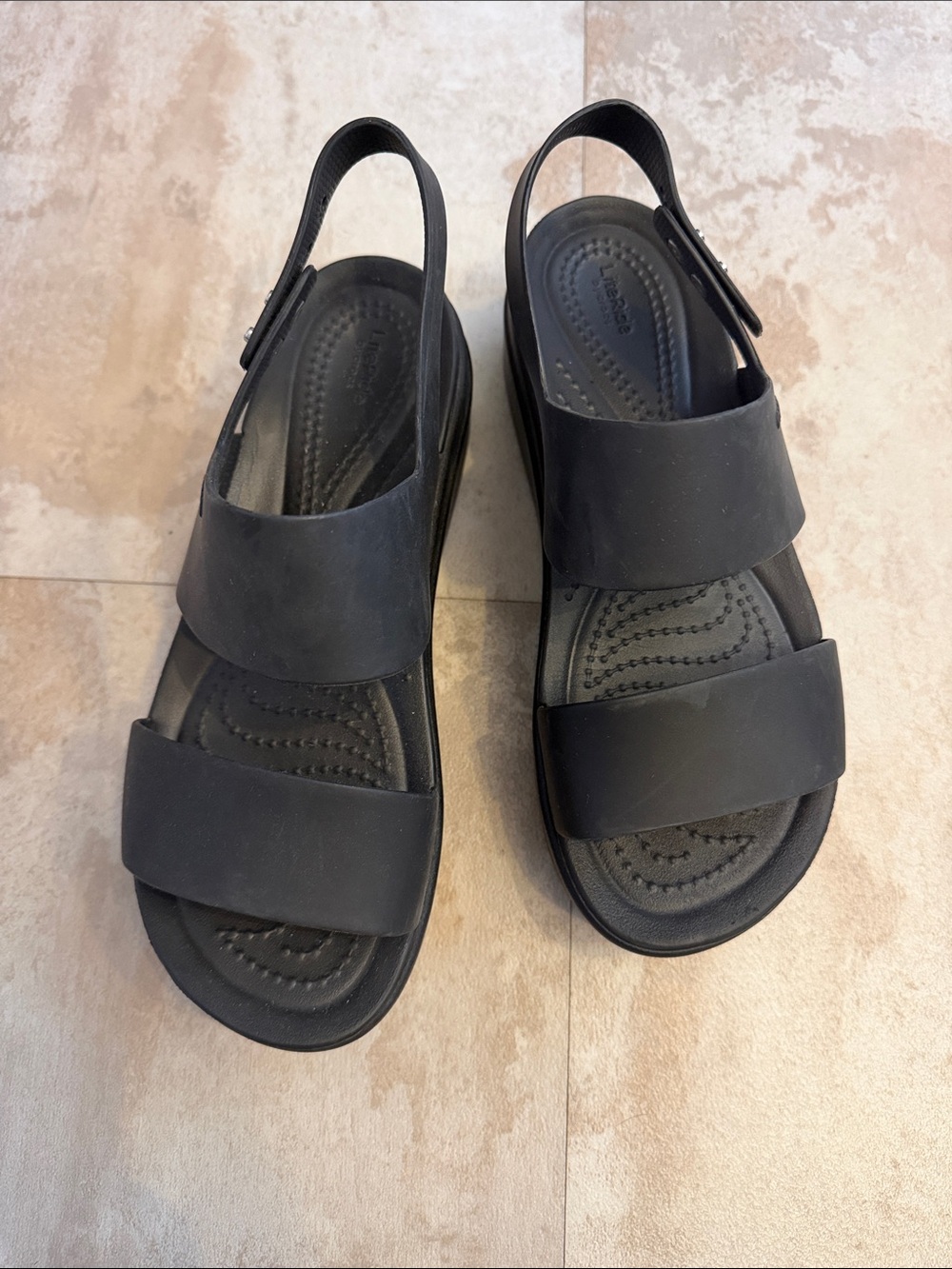 Crocs womenβs Platform Black Slingback Sandals - Size 6